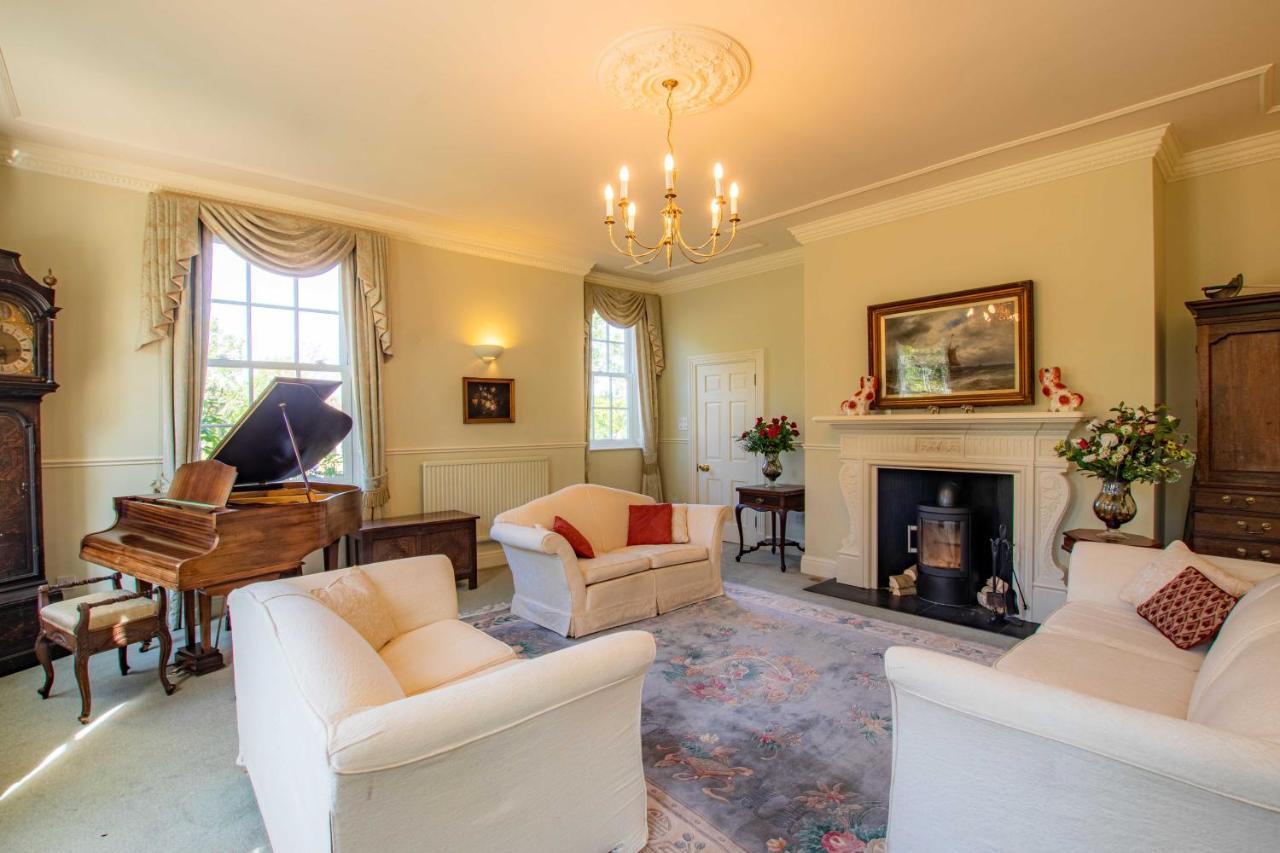 Austons Down Farm B&B Claverdon エクステリア 写真